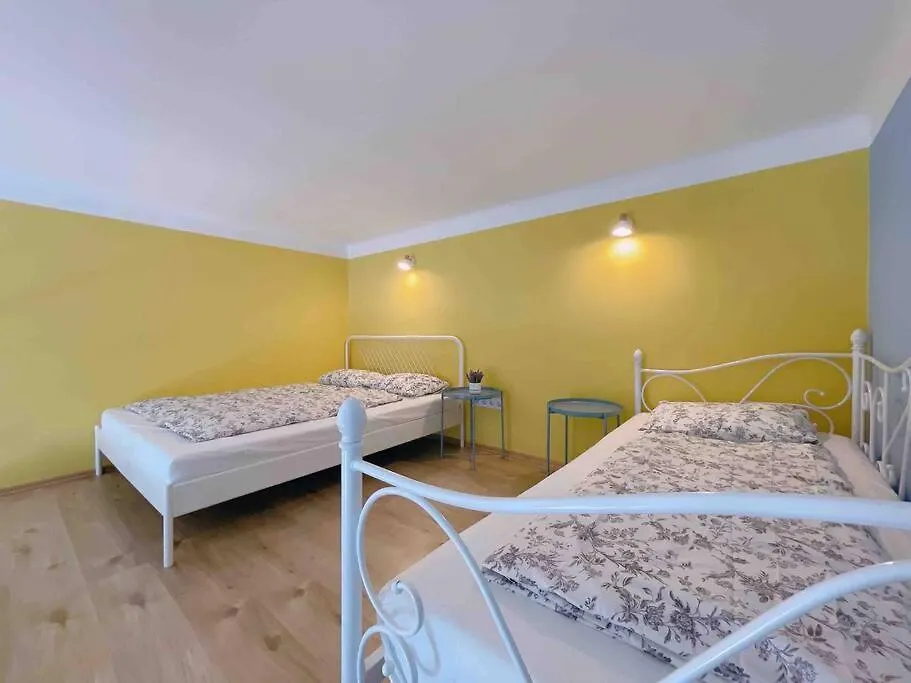 B Downtown Modern Apartment Budapest