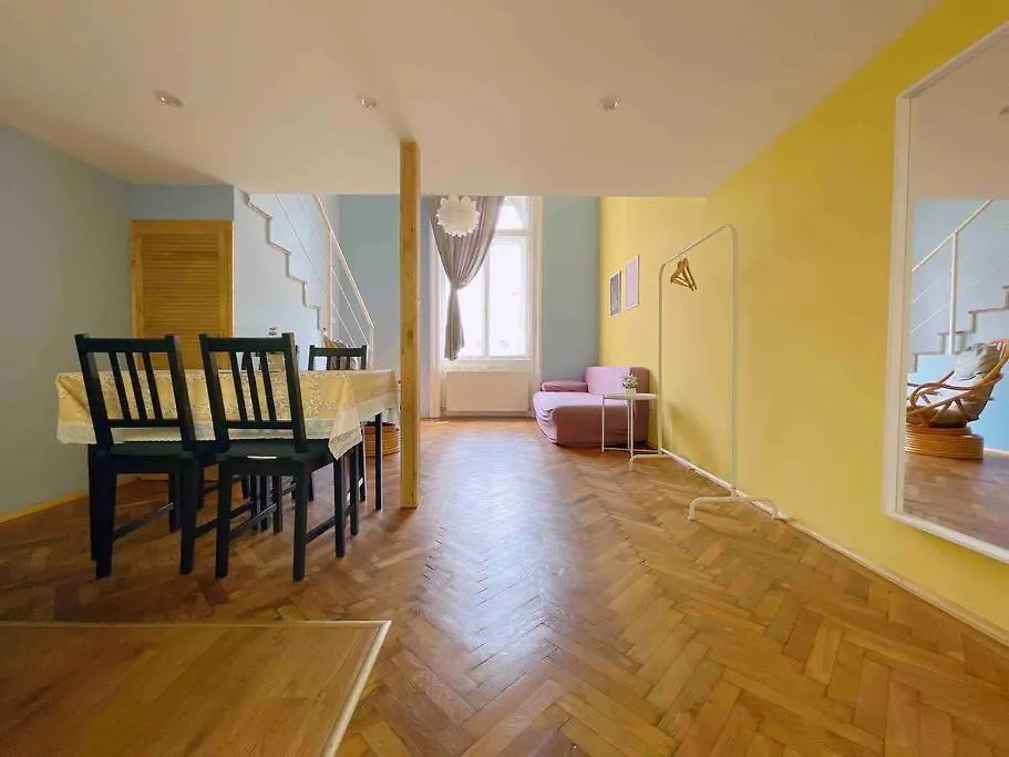 B Downtown Modern Apartment Budapest