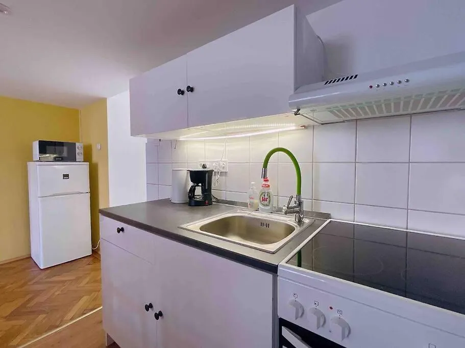 B Downtown Modern Apartment Budapest